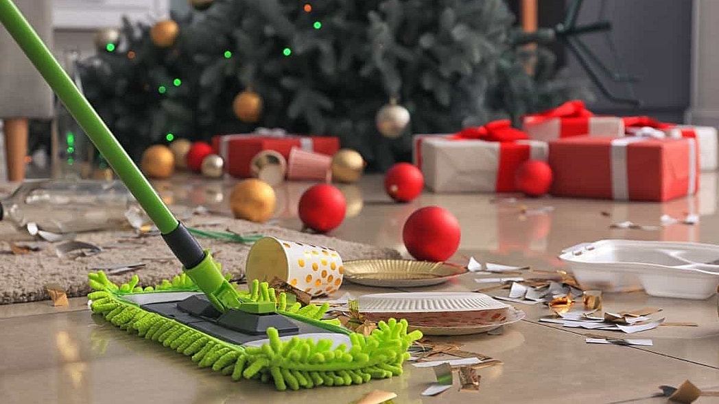 Holiday cleaning, decluttering, holiday decluttering, house cleaning, home organization, theGrio.com