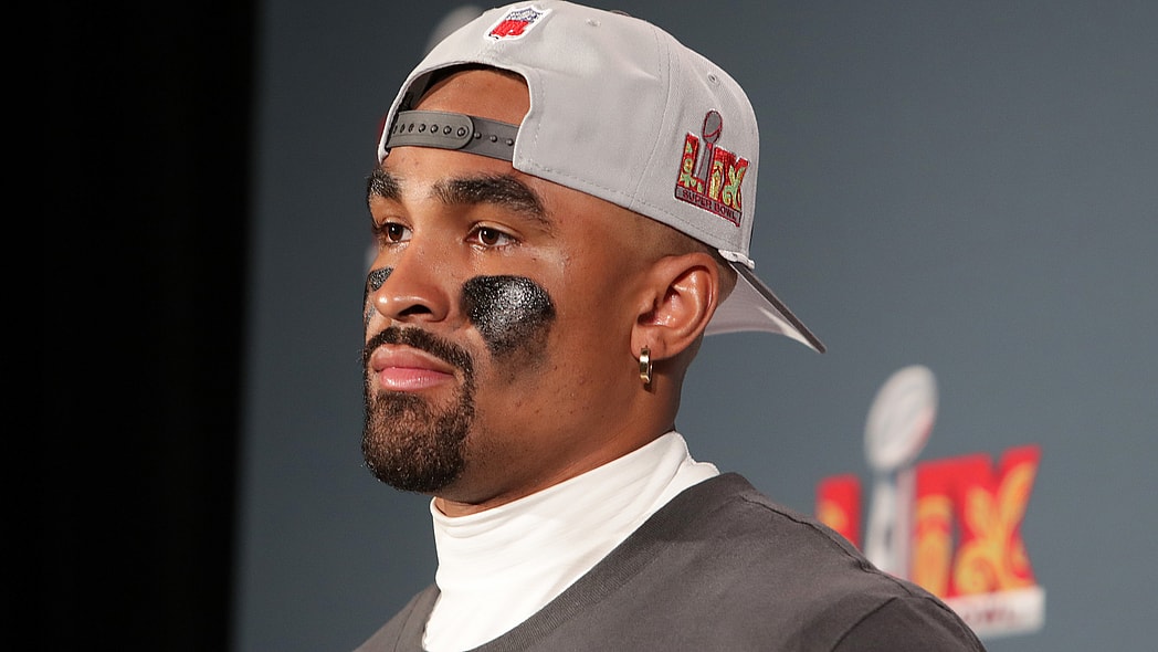 Will Jalen Hurts be at the white house visit? Jalen Hurts white house visit, Jalen hurts white house, Jalen hurts Donald Trump, Jalen Hurts Eagles white house visit, Philadelphia Eagles white house visit theGrio.com