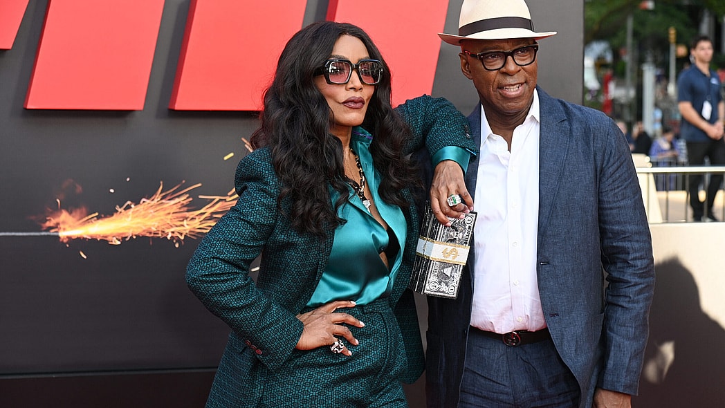 Angela Bassett, Courtney B. Vance, Black celebrity couples, Black celebrity relationships, theGrio.com