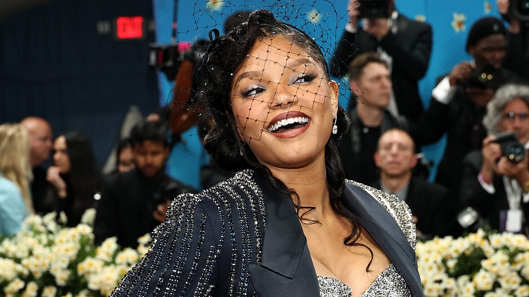 Halle Bailey, Halle Bailey holidays, Halle Bailey Halo, Halle Bailey healed, halle Bailey christmas, Halle Bailey custody battle theGrio.com