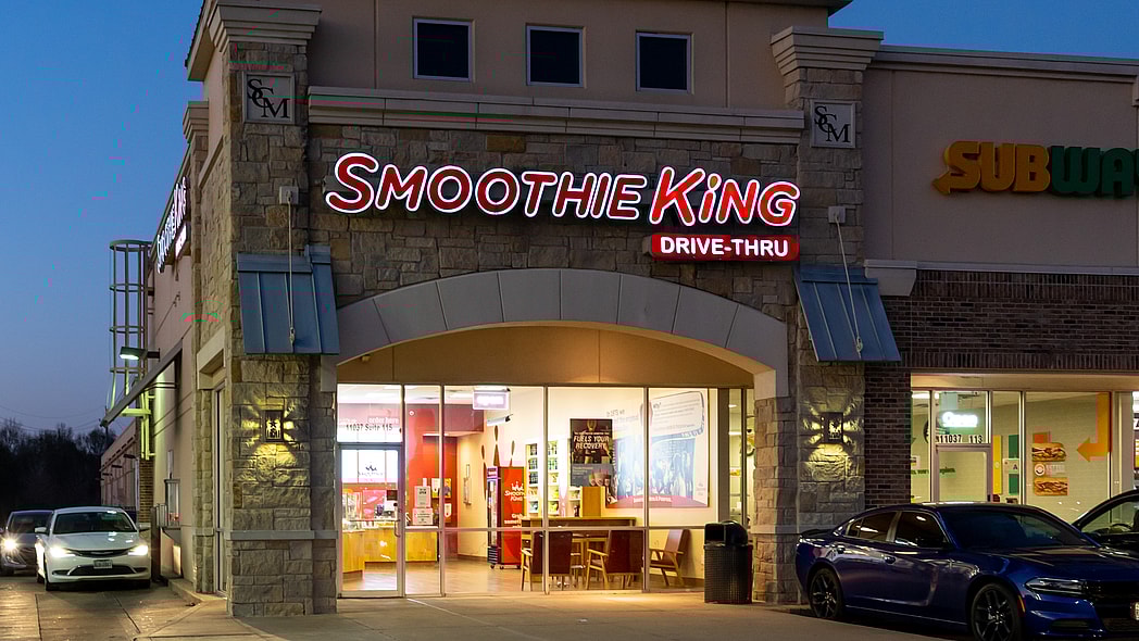 Smoothie King, Smoothie King trump, Smoothie King fires employees, Smoothie King boycott, what happened at Smoothing King