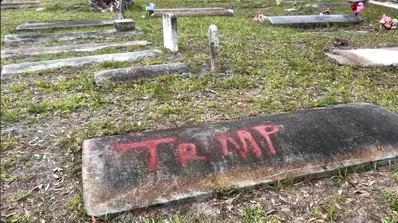 Trump Vandalism Florida Cemetery, Florida Cemetery Vandalized, Black Florida Cemetery, Old Memphis Cemetery Florida