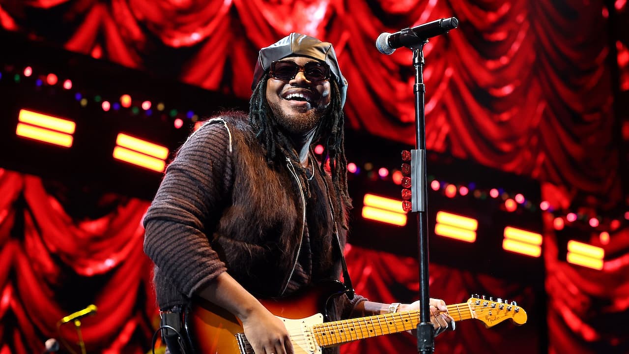 Leon Thomas, Leon Thomas Grammys, Leon Thomas Stevie Wonder