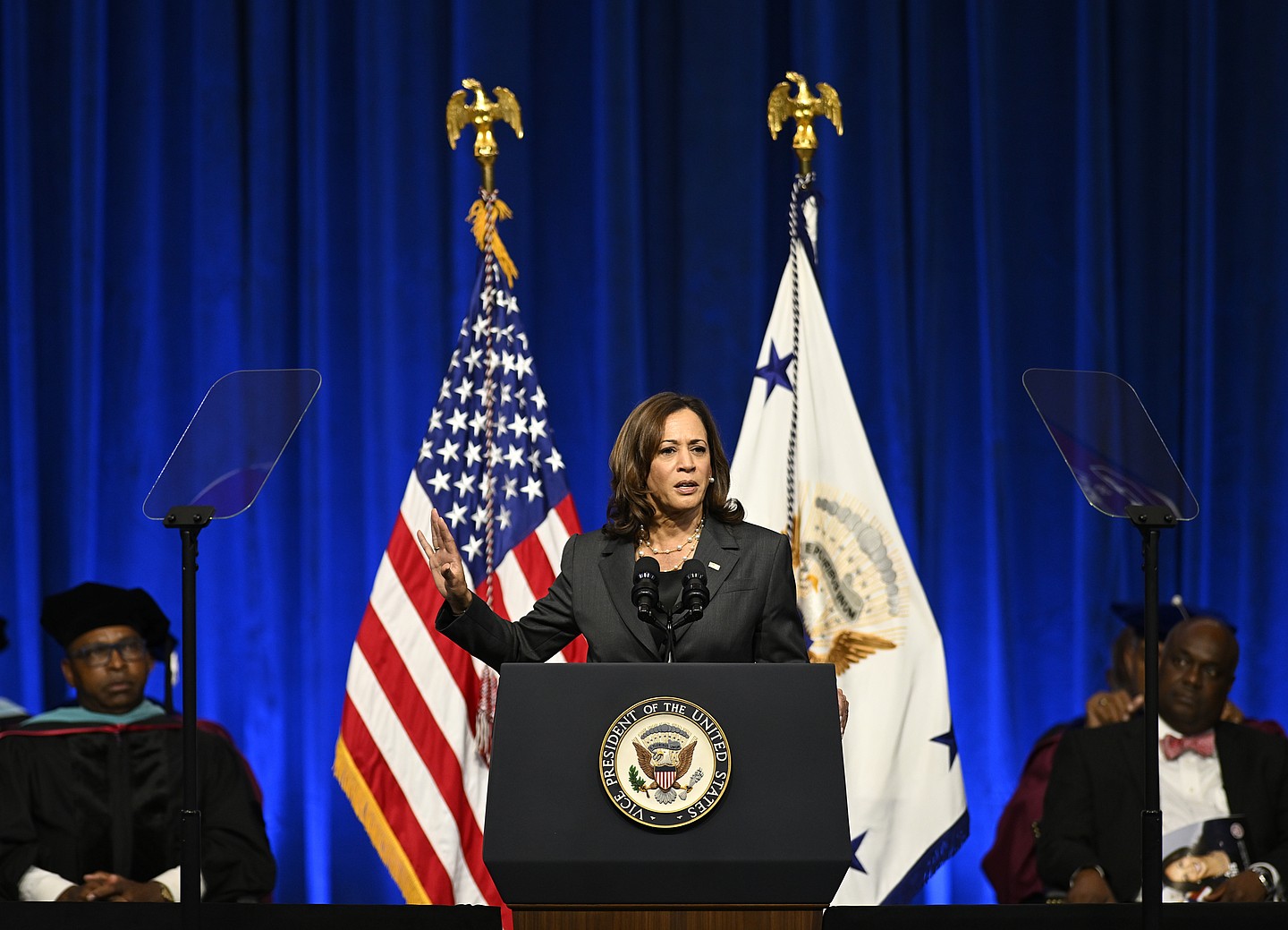 Kamala Harris voter registration