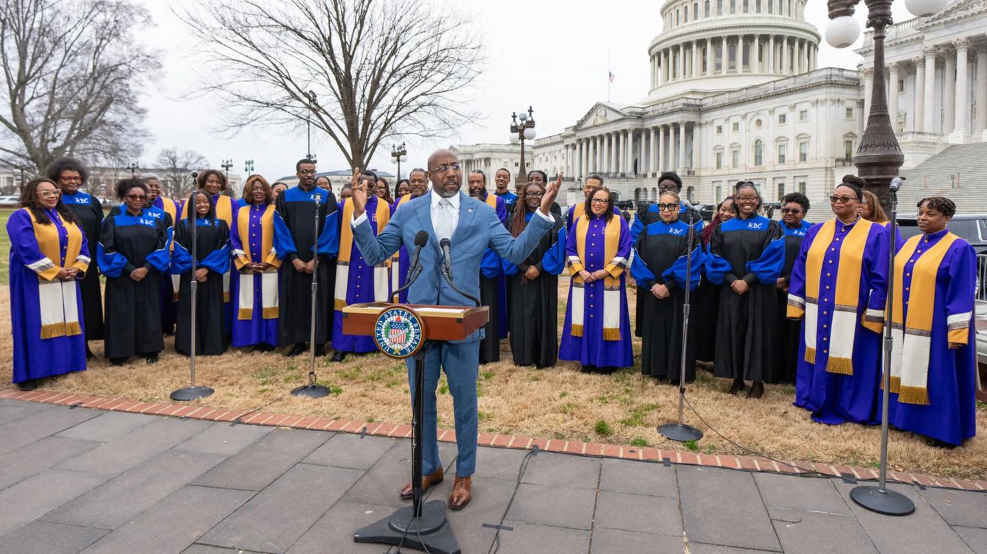Raphael Warnock Richard Smallwood tribute, thegrio.com