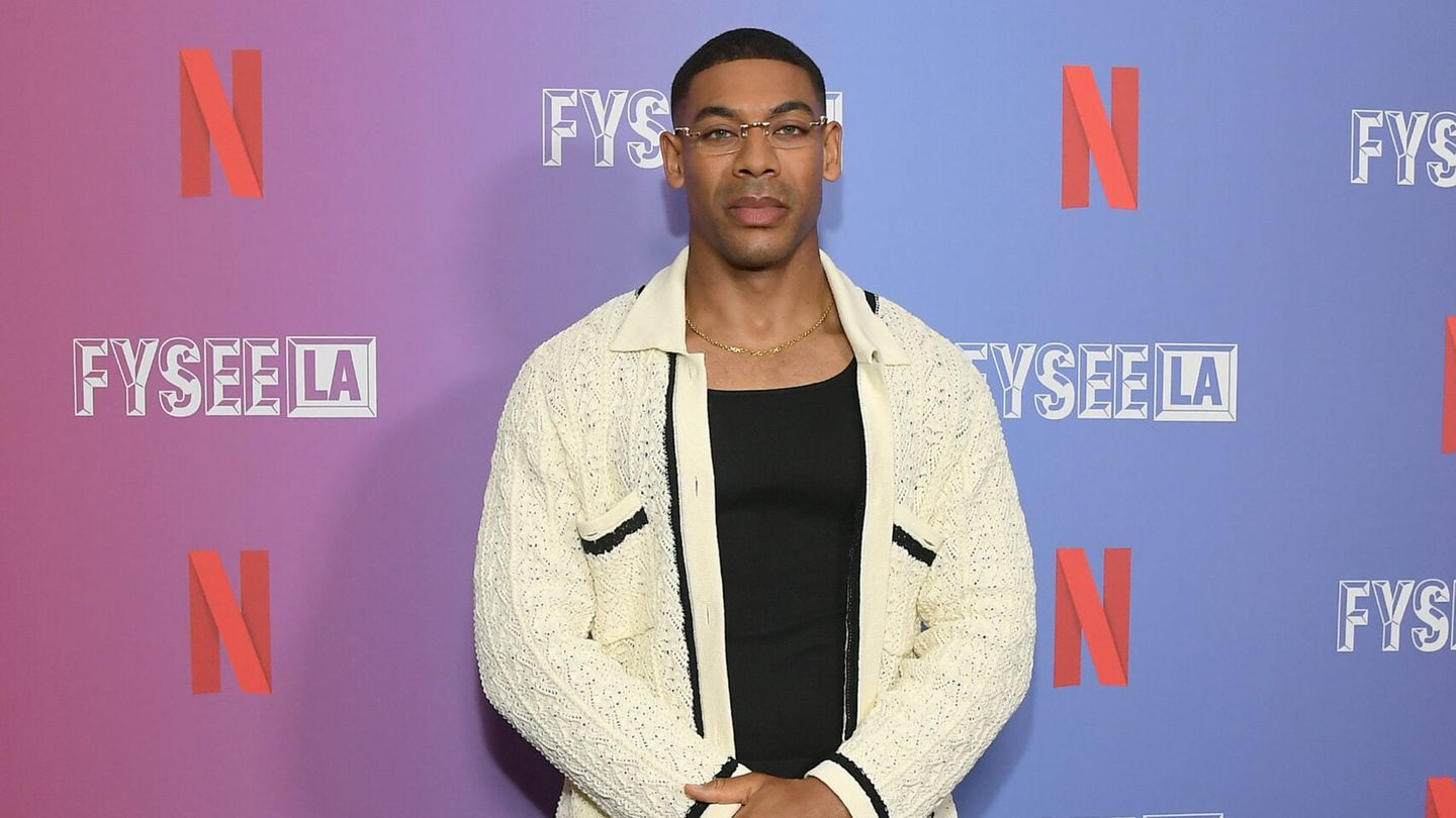 Aaron Pierre Lanterns, Aaron Pierre injury, Aaron pierre tendon injury, Aaron Pierre John Stewart theGrio.com theGrio.com