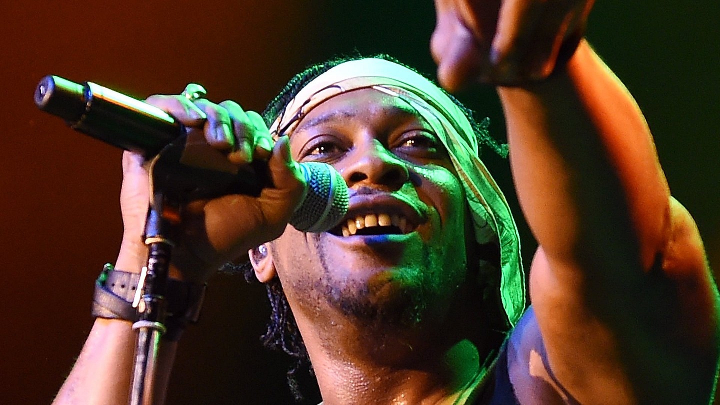 D'Angelo Dead, thegrio.com