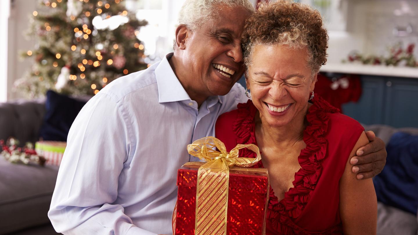 Black mom gift guide, Black dad gift guide, Black parents gift guide, 25 Days of Holidays, Black-owned brands gift guide, shop Black, Saysh, Actively Black, ITA Leisure, A Few Wood Men, Benson by Marcel, McMullen, Trim Buddy, SUPLMNT, Kehinde Wiley, Assouline, CRUXGG, Kahawa 1893, Kerry James Marshall, FRTWN, Black history playing cards, Urban Intellectuals, The Color Purple, holiday gift guide, theGrio.com