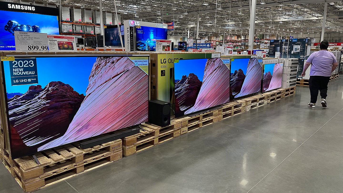 thegrio, US economy, spending, Trump tariffs