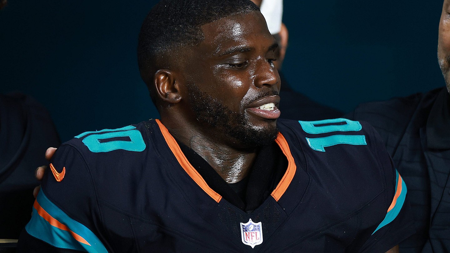 Tyreek Hill, Tyreek Hill injury, Miami Dolphins, NFL, theGrio.com