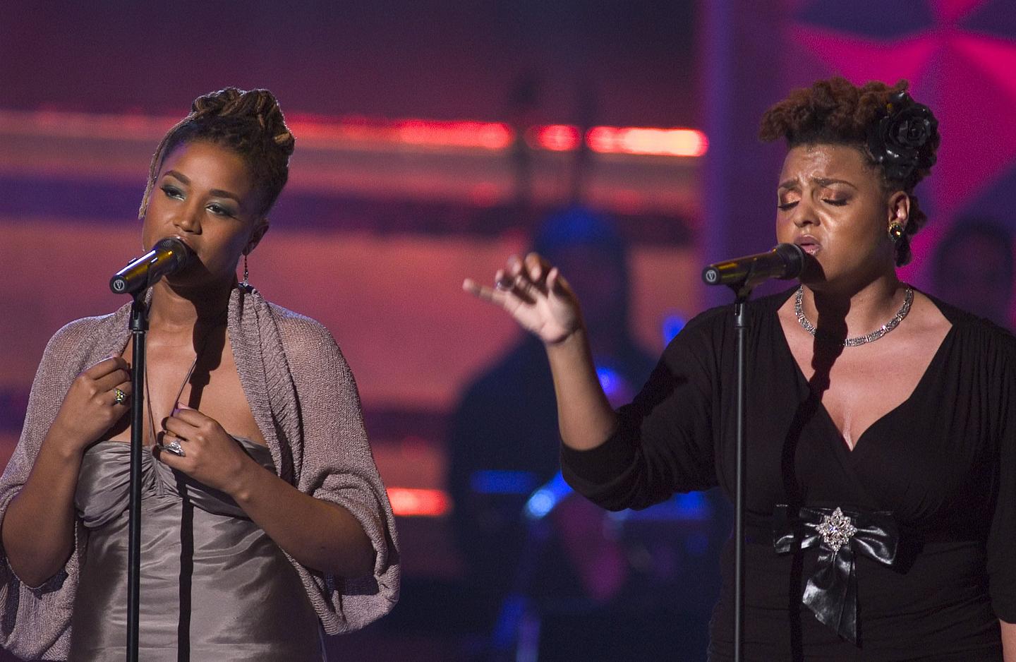 BET "Walk Of Fame" Honors Smokey Robinson - Show