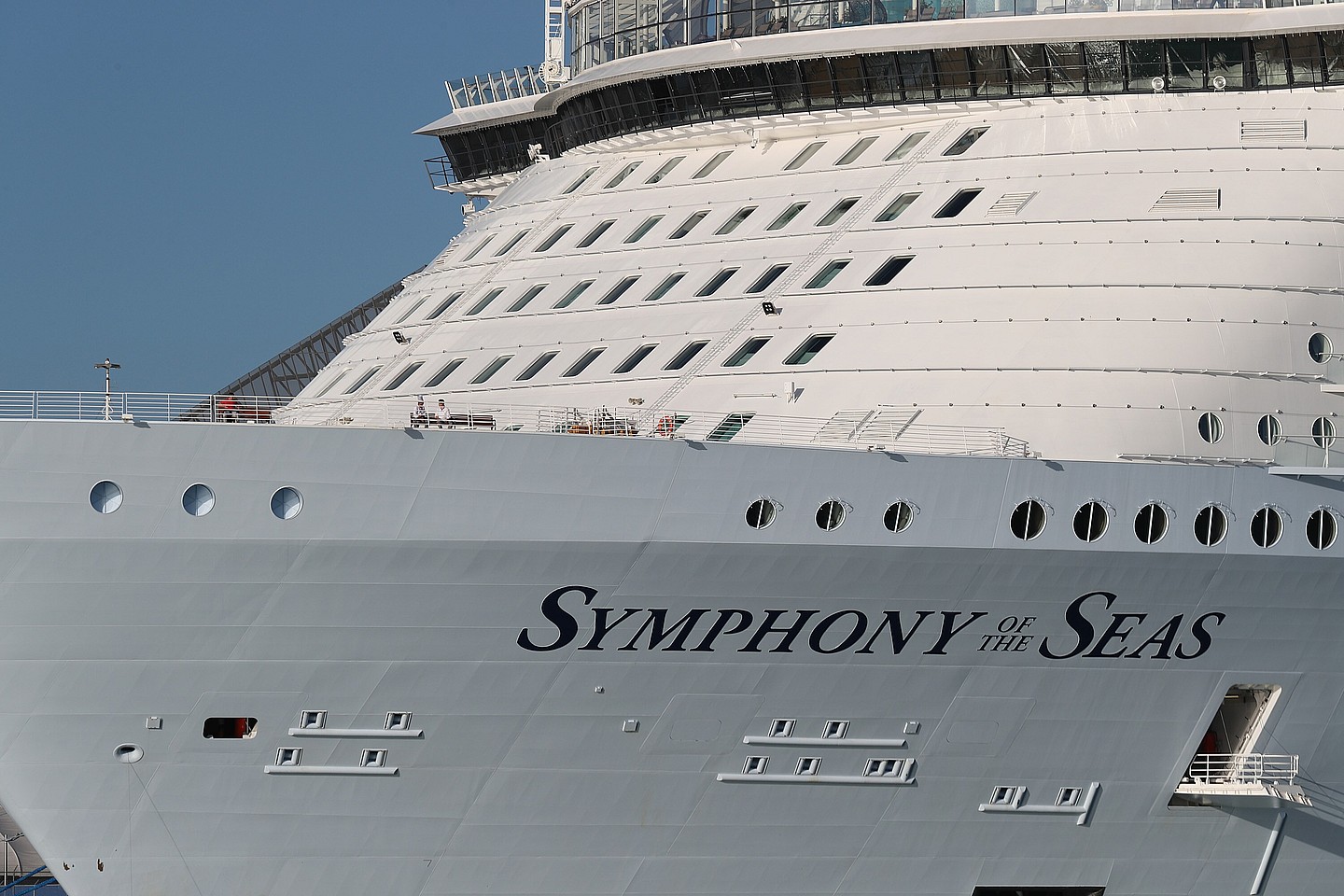 World's Largest Cruise Ship Drops Off Passengers And Crew In Miami