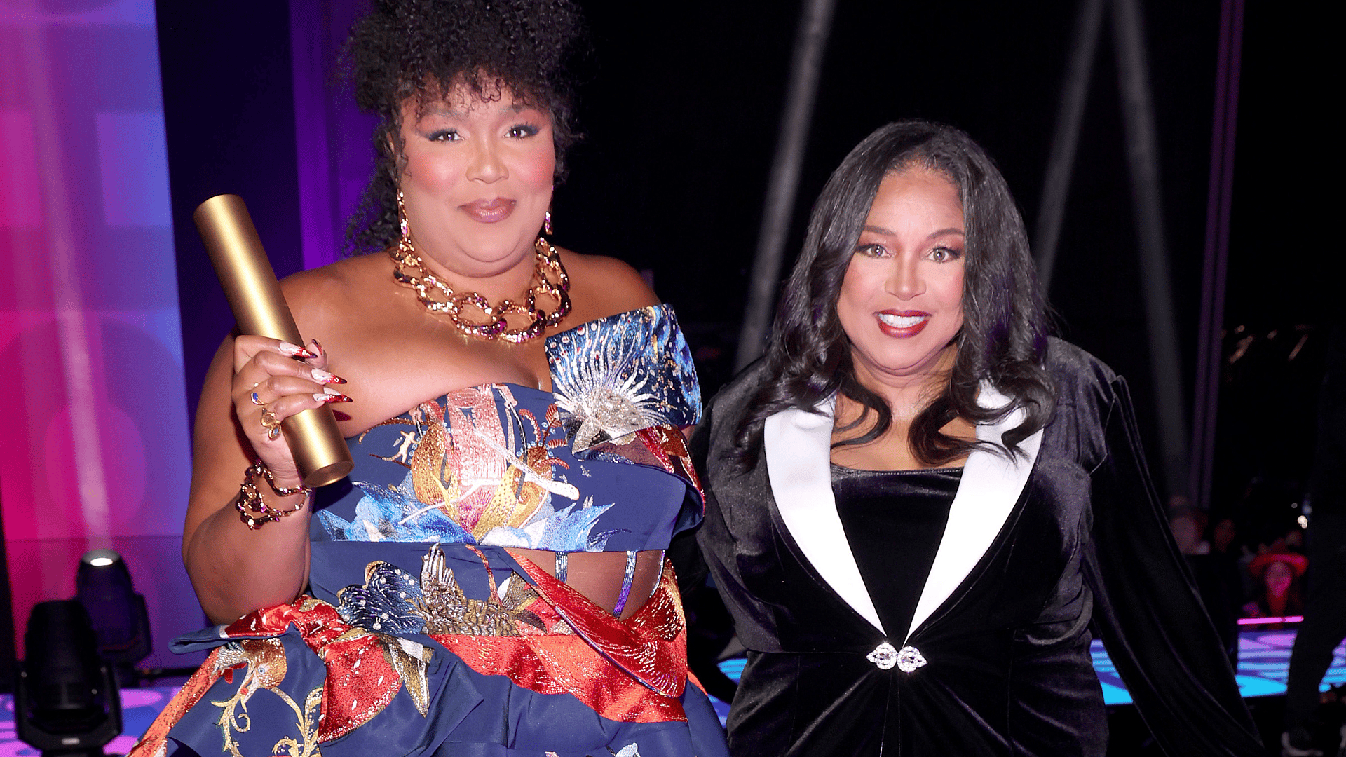 Lizzo, mom, Shari Johnson-Jefferson Tik Tok trend mother daughter Yitty model theGrio.com