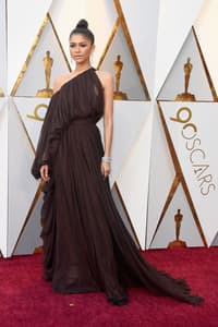 Zendaya thegrio.com