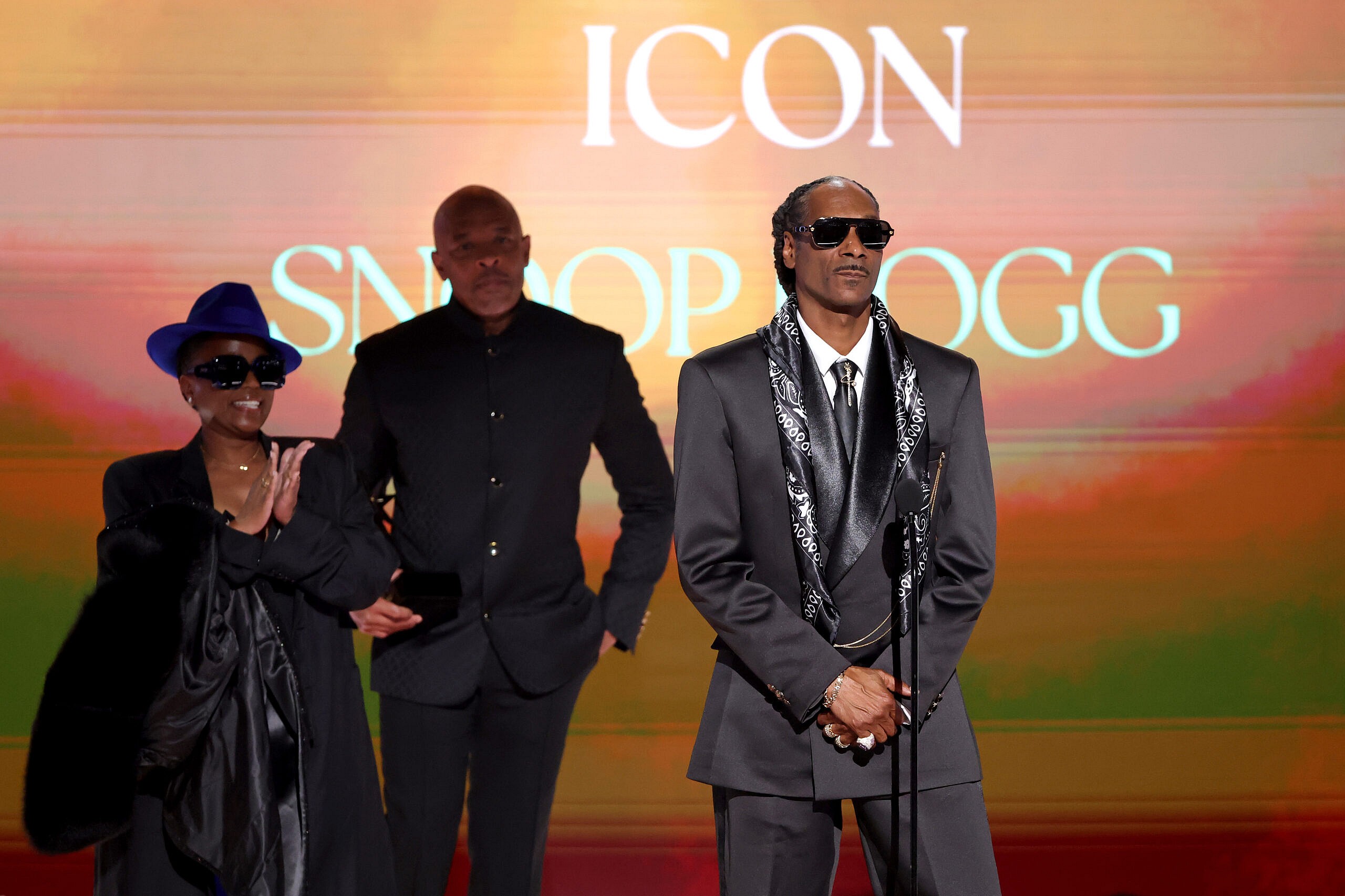Snoop Dogg BET Awards, Snoop Dogg wife, Snoop Dogg Ultimate Icon Award, Snoop Dogg Shante Broadus, Is Snoop Dogg married? theGrio.com
