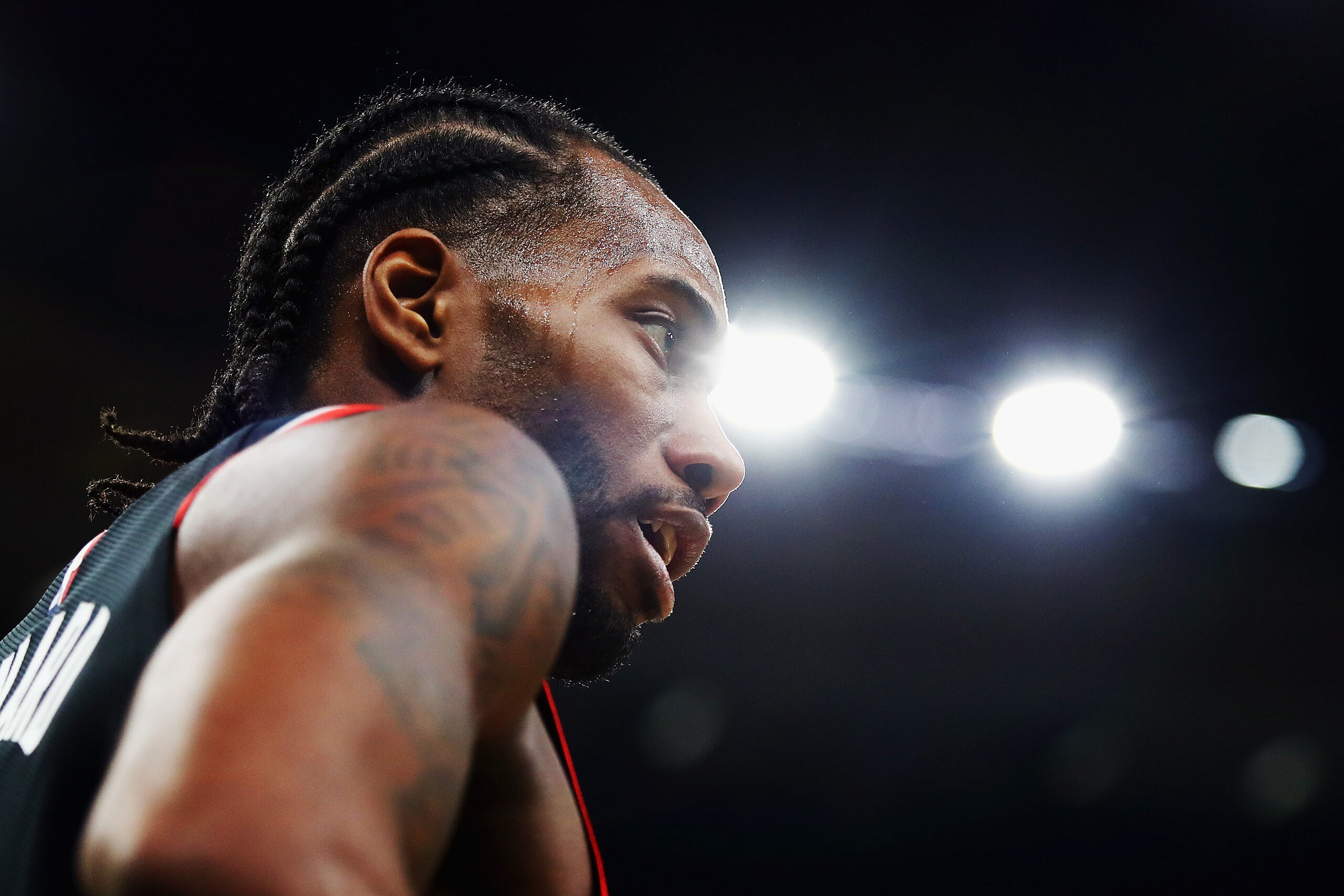 BOSTON, MA - NOVEMBER 16: Kawhi Leonard #2 of the Toronto Raptors looks on during the first half against the Boston Celtics at TD Garden on November 16, 2018 in Boston, Massachusetts. (Photo by Tim Bradbury/Getty Images)