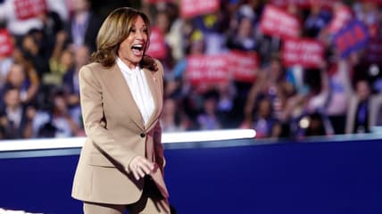 Kamala Harris, DNC, coconut brown suit, Barack Obama, Barack Obama tan suit, theGrio.com