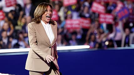 Kamala Harris, DNC, coconut brown suit, Barack Obama, Barack Obama tan suit, theGrio.com