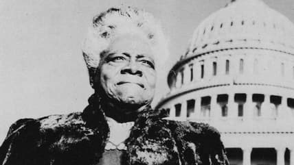 mary mcleod bethune statue
