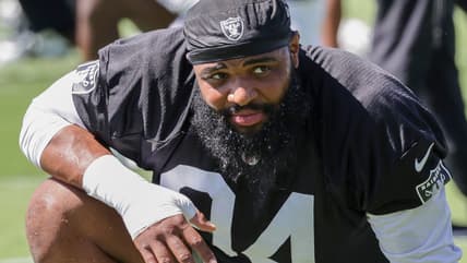 Christian Wilkins, Las Vegas Raiders, Christian Wilkins kiss, NFL, Black NFL players, theGrio.com