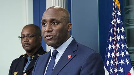 Quinton Lucas gun control