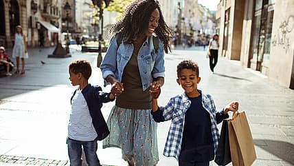 Back to school shopping, Back to School shopping 2024, Back to school 2024, How much do people spend on back to school shopping?, What is the average back-to-school spend?, Back to school spending, back to school spending 2024 theGrio.com