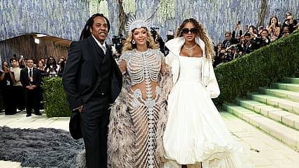 Beyoncé Yankee Stadium, Jay-Z Yankee Stadium, Blue Ivy Carter Yankee Stadium, Jay-Z 30, theGrio.com