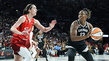 Chelsea Gray WNBA, Caitlin Clark, Chelsea Gray Las Vegas Aces, Chelsea Gray, Caitlin Clark