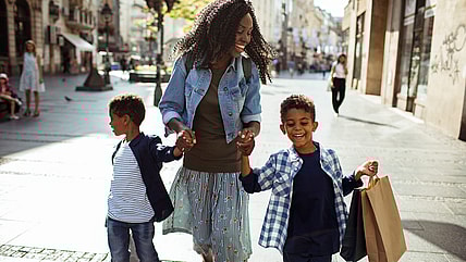 Back to school shopping, Back to School shopping 2024, Back to school 2024, How much do people spend on back to school shopping?, What is the average back-to-school spend?, Back to school spending, back to school spending 2024 theGrio.com