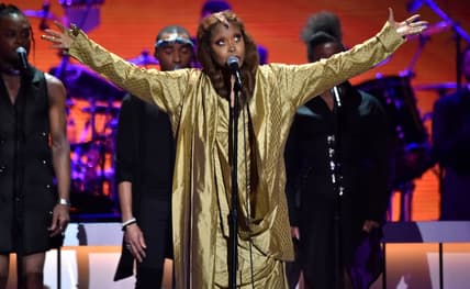 Erykah Badu thegrio.com