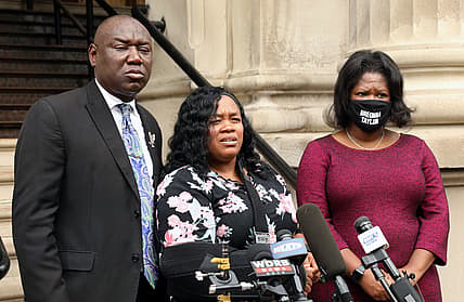 Attorney Benjamin Crump, Breonna Taylor's mother Tamika Palmer and co-counsel Lonita Baker