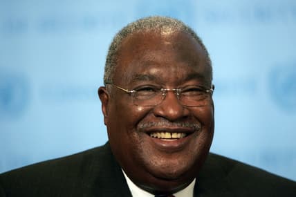 Kofi Annan Meets With Haitis Prime Minister