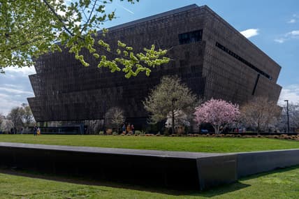 smithsonian trump, trump executive order smithsonian, Trump museums theGrio.com
