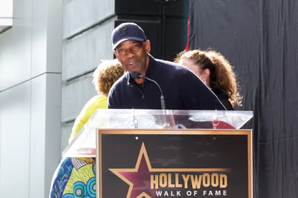 Denzel Washington fan interaction, denzel washington fan video, denzel washington othello, denzel washington broadway theGrio.com