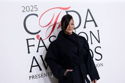 Rihanna, Rihanna new music, Rihanna new music hint, Rihanna new music tease, Rihanna new album, Rihanna R9