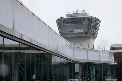air traffic controller, whatshappening with air traffic controllers?, air traffic trump theGrio.com