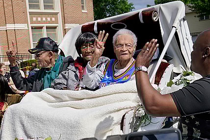 Mother Randle and other survivors of the Tulsa Race Massacre