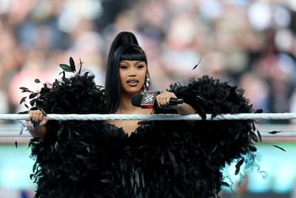 Cardi B fatphobia, Cardi B 3XL merch, Cardi B Samyra, Cardi B fat, is Cardi B fatphobic?, Why are people calling Cardi B fatphobic? theGrio.com