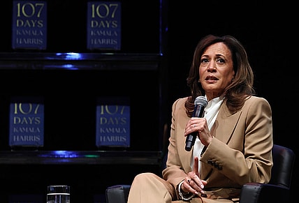Kamala Harris Book Tour In Los Angeles