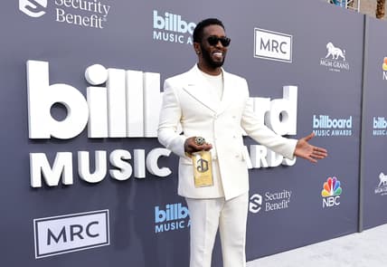 2022 Billboard Music Awards - Red Carpet