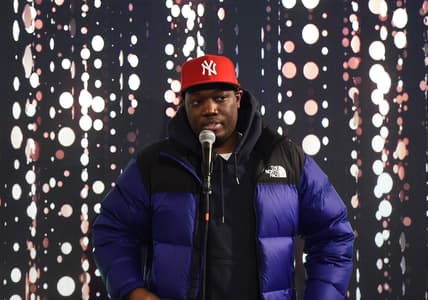 Michael Che thegrio.com