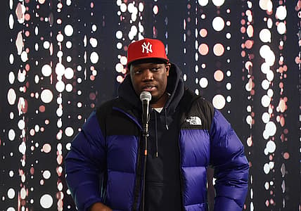 Michael Che thegrio.com