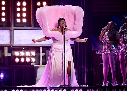 Lizzo in pink