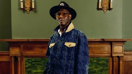 Is Dapper Dan working with Gap?, Dapper Dan new Gap collection, What is DAP with Gap?, Dapper Dan new Gap collection, Dapper Dan hoodie theGrio.com