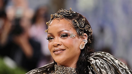Rihanna, Rihanna Tattoo, Rihanna New Tattoo, Rihanna Sentimental Tattoo