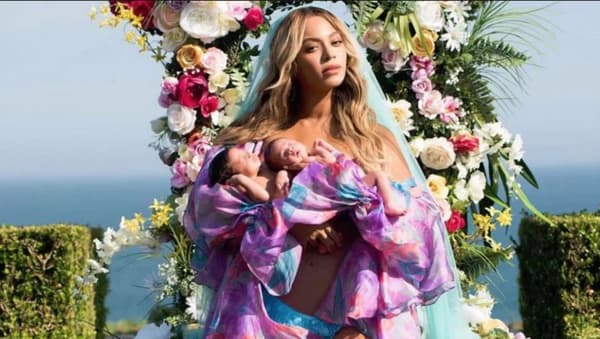 Beyonce twins