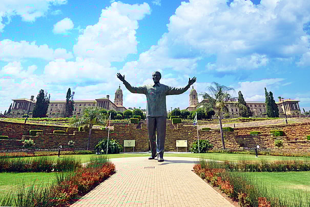 NelsonMandelaUnionBuildingStatue thegrio.com