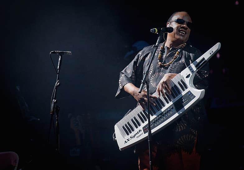 Glastonbury Music Festival: 40th Anniversary - Day 4