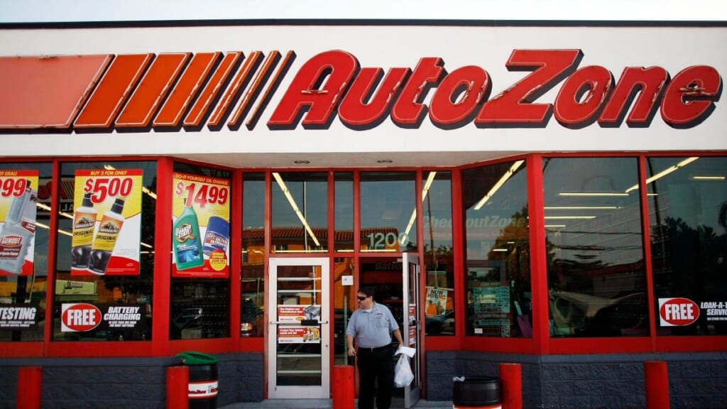 woman says AutoZone fired her after encounter with racist