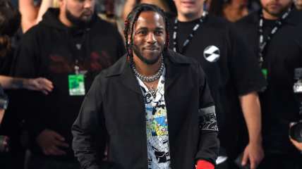 Kendrick Lamar, Drake win big at 2022 BET Hip-Hop Awards